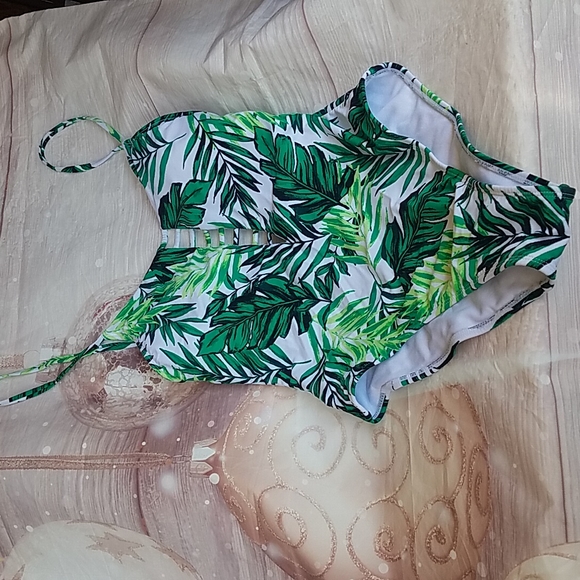Xhilaration Swim H Tropical Bathing Suit Poshmark